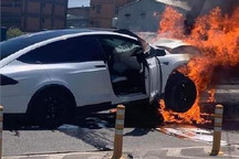 特斯拉回应林志颖车祸：不确定起火原因