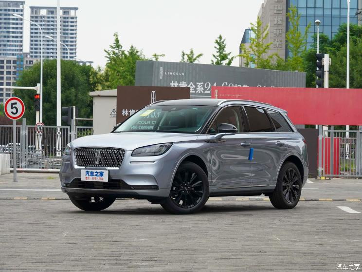 長(zhǎng)安林肯 冒險(xiǎn)家 2022款 2.0T 兩驅(qū)阿拉斯加冰川限量版