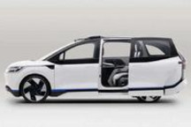 Robotaxi的尽头，是造车？