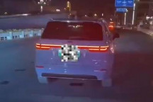 曝理想ONE正常行驶中底盘零部件碎裂