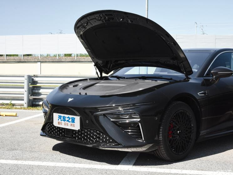 合眾汽車 哪吒S 2022款 增程版 試裝車