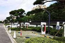 国家能源局：上半年全国新增 130 万台充电桩，是去年同期 3.8 倍