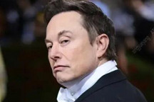 马斯克：Q2我生的娃比你们产的车都多！