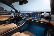 小鹏G9内饰首发，充电5分钟续航200公里，定位超快充全智能SUV