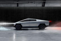 马斯克回应福特CEO叫阵：我有Cybertruck了