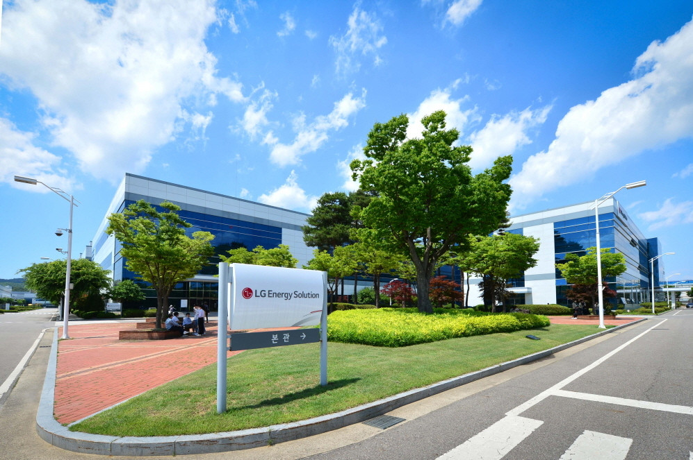 電池需求高漲，LG新能源將2022銷售額目標(biāo)上調(diào)10%