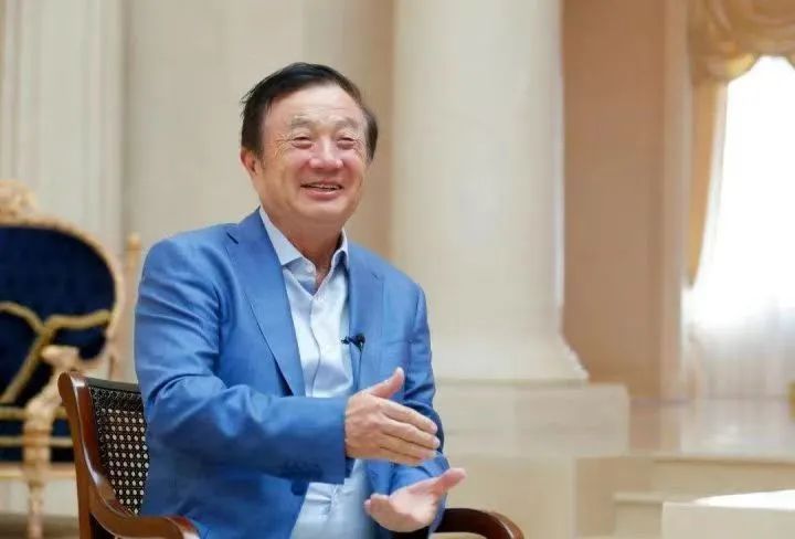 凈利潤腰斬，華為靠問界“過冬”