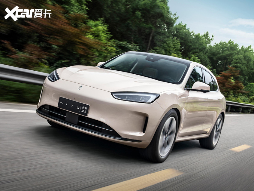 問界M5 EV