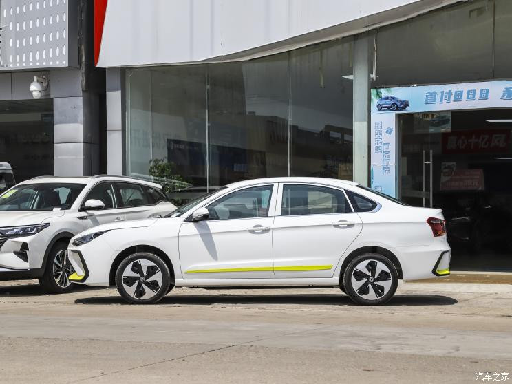 东风乘用车 东风风神E70 2023款 PRO