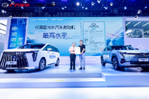 广汽传祺新一代M8豪华MPV正式亮相，2套混动方案成就钜浪混动双“