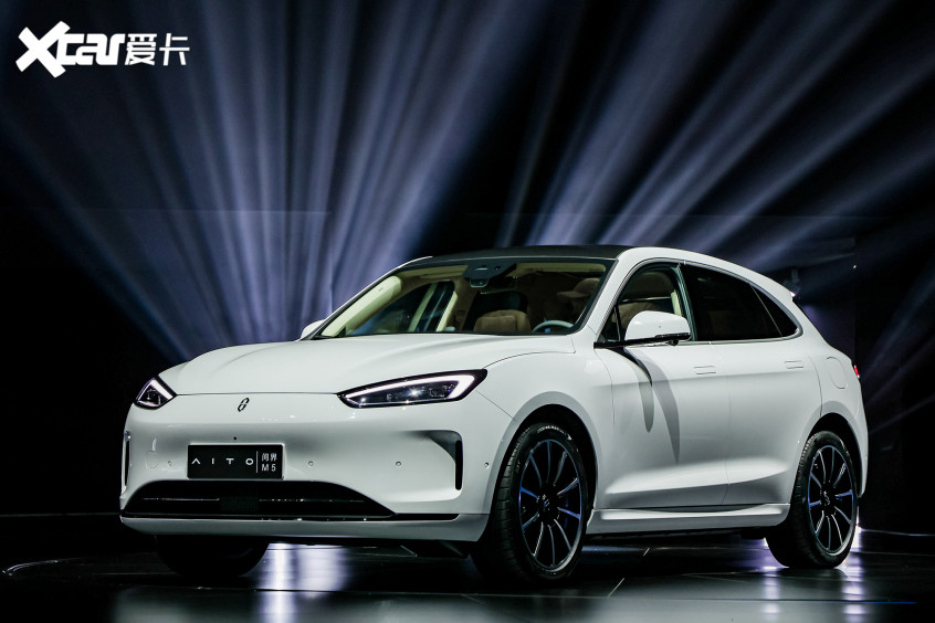問(wèn)界M5 EV