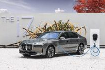 2023年度智能座驾评选——创新纯电动BMW i7