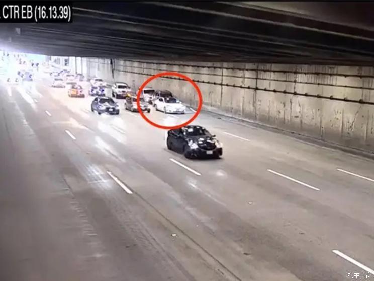 «Призрачное торможение» Tesla привело к тому, что 8 автомобилей врезались в туннель сзади
