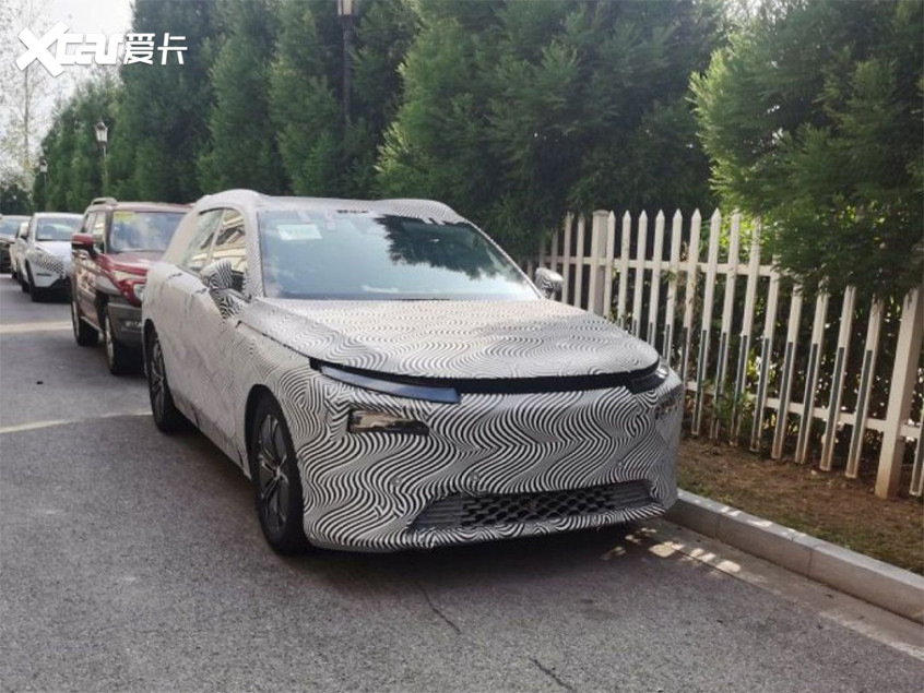 全新小鵬Coupe SUV