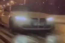 结果很意外 特斯拉与宝马在马路上飙车