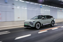 高合HiPhi Y首次大规模OTA升级，四季度落地高速NOH