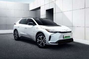 广汽丰田铂智4X全国店头上市，17.98万元起售