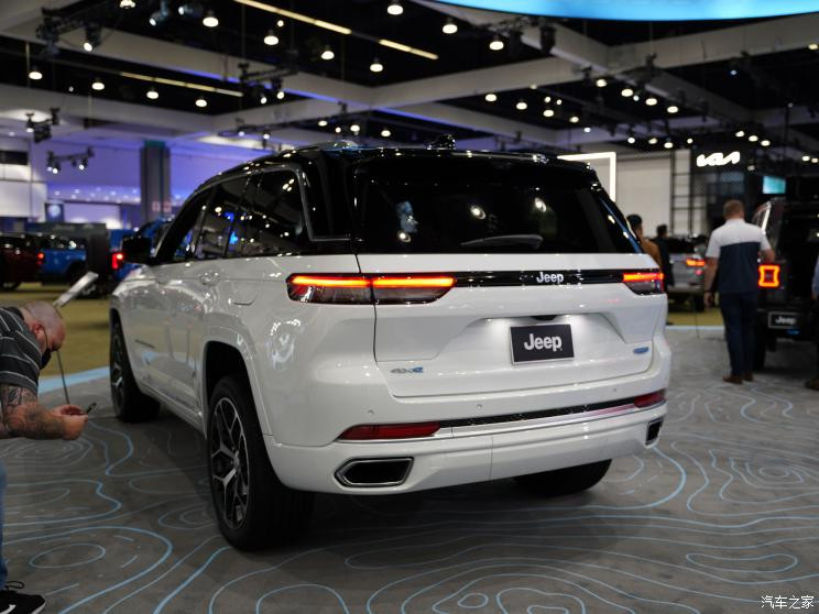 Jeep(進(jìn)口) 大切諾基新能源(進(jìn)口) 2022款 Summit Reserve 4xe 美國版