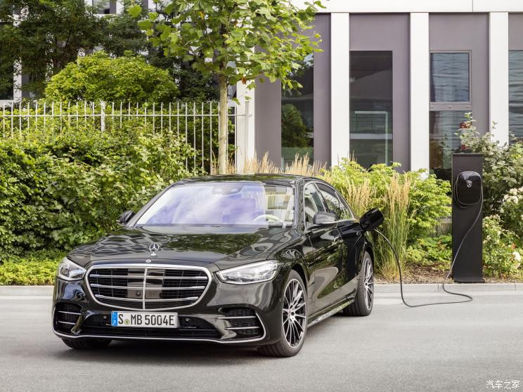 奔馳(進(jìn)口) 奔馳S級(jí)新能源 2021款 S 580 e L AMG Line 歐洲版