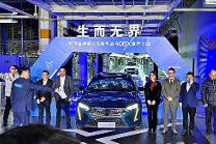 法系跨界不仅有颜值，东风标致408X成都工厂下线丨智驾开箱