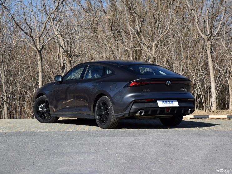 長(zhǎng)安汽車(chē) 長(zhǎng)安UNI-V 智電iDD 2023款 智電iDD 1.5T 113km智酷型
