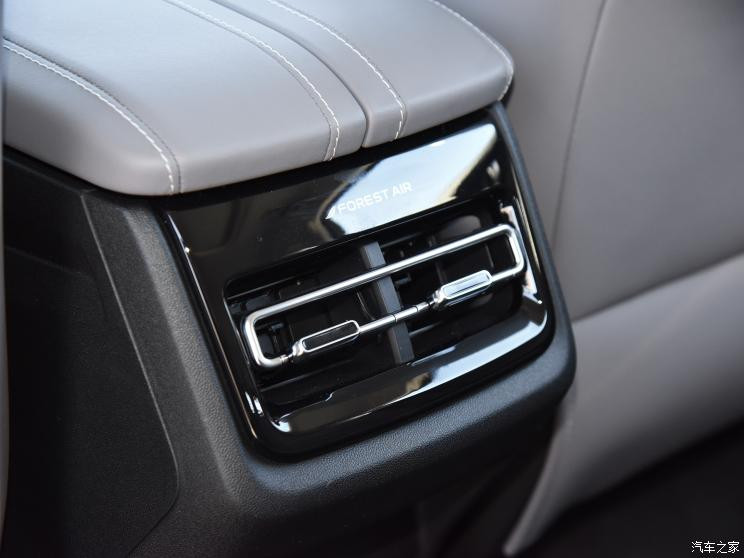 長(zhǎng)安汽車(chē) 長(zhǎng)安UNI-K 智電iDD 2023款 智電iDD 1.5T 135km智領(lǐng)型 