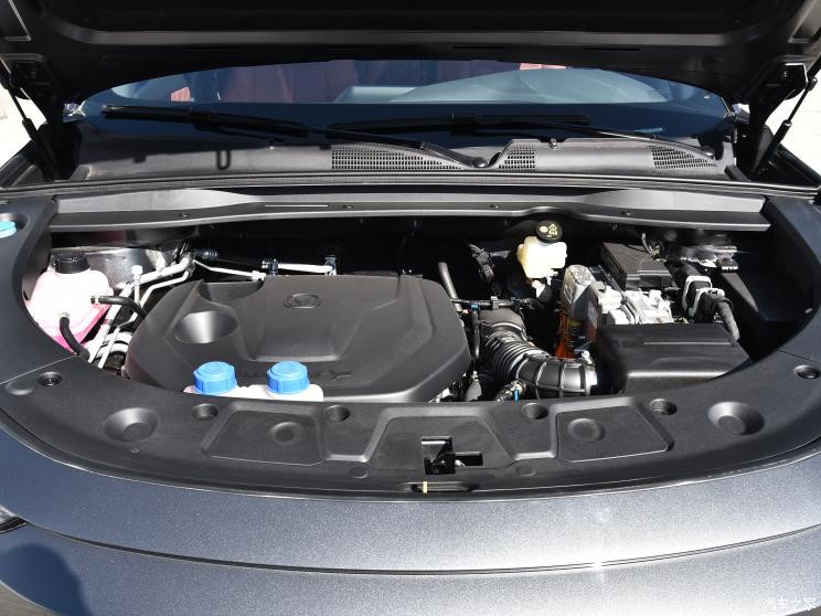 長(zhǎng)安汽車(chē) 長(zhǎng)安UNI-K 智電iDD 2023款 智電iDD 1.5T 135km智趣型