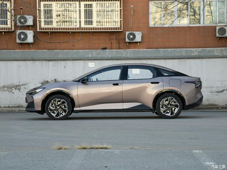 一汽豐田 豐田bZ3 2023款 616km 長(zhǎng)續(xù)航Premium