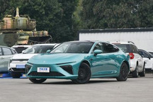 哪吒S推出保价 入门车型优惠后17.98万