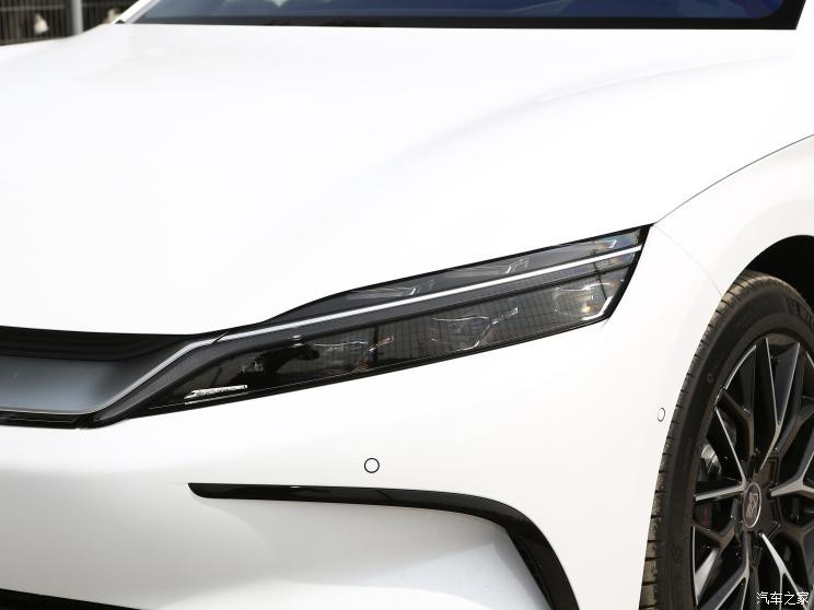 比亞迪 漢 2023款 EV 冠軍版 610KM四驅旗艦型