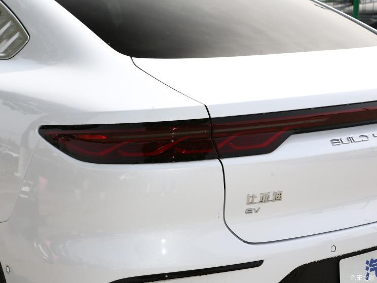 比亞迪 漢 2023款 EV 冠軍版 610KM四驅旗艦型