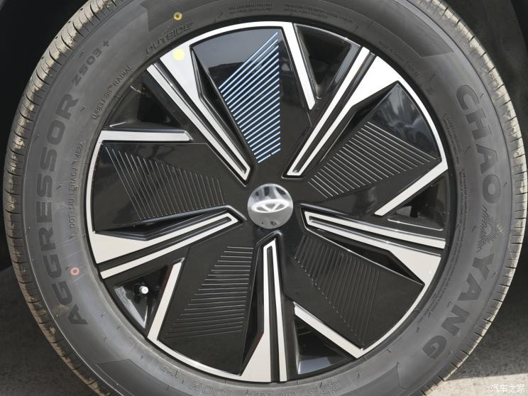 奇瑞汽車 瑞虎7 PLUS新能源 2023款 1.5T PHEV 智遠(yuǎn)型