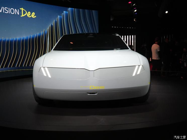 寶馬(進(jìn)口) i Vision Dee 2023款 Concept