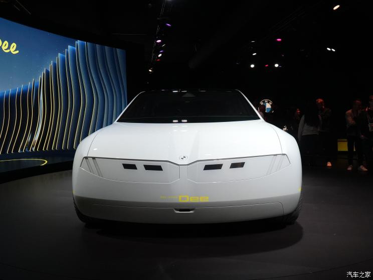 寶馬(進(jìn)口) i Vision Dee 2023款 Concept