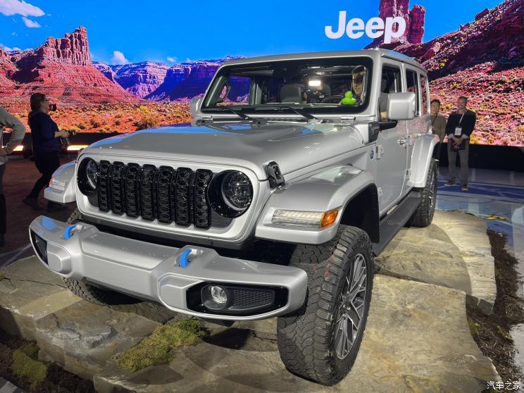 Нью-йоркский автосалон 2023: дебют нового Jeep Wrangler