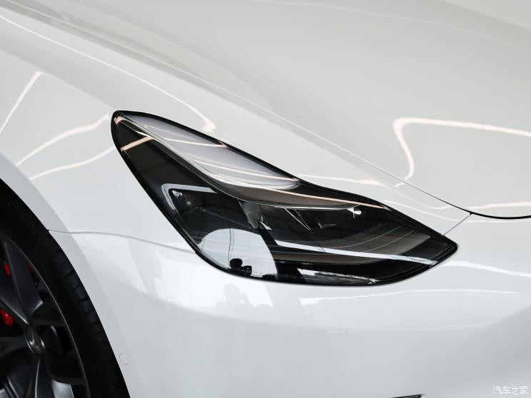 特斯拉中國 Model 3 2022款 Performance高性能全輪驅(qū)動(dòng)版