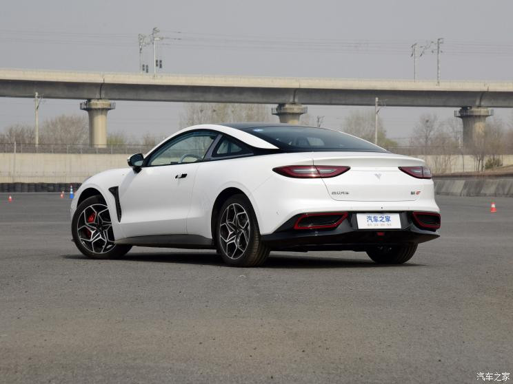 合眾汽車 哪吒GT 2023款 580km 四驅(qū)基本型