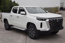 配宁德时代电池 览拓者EV上海车展亮相