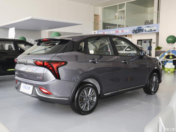 合眾汽車(chē) 哪吒V 2022款 潮 400 行業(yè)版