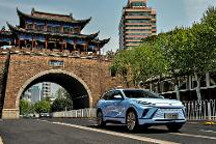 平顺性接近燃油车，Super Cruise值得期待，试驾别克ELECTRA E5丨