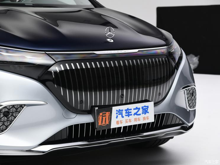 梅赛德斯-迈巴赫 迈巴赫EQS SUV 2023款 680 欧洲版