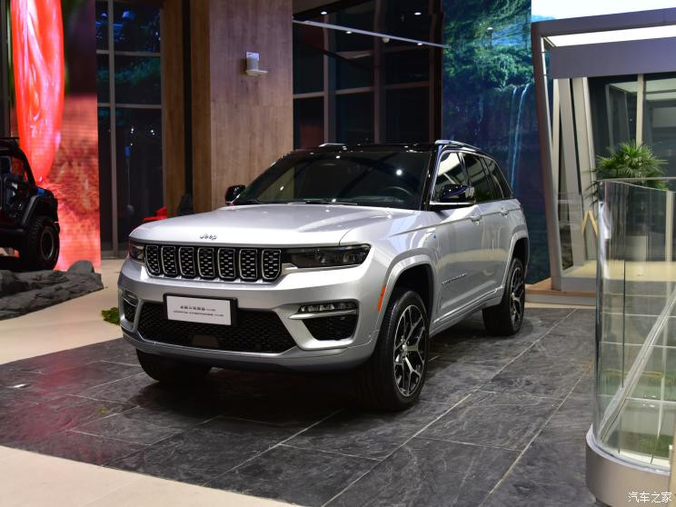 Jeep(進(jìn)口) 大切諾基新能源(進(jìn)口) 2023款 4xe 巔峰版