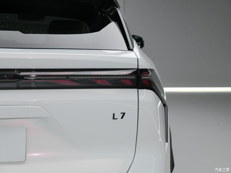 吉利汽車(chē) 銀河L7 2023款 插混 基本型