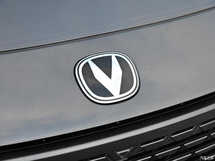 長安汽車 長安UNI-V 2022款 2.0T 鋒速版