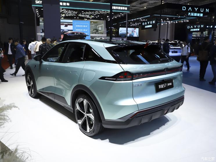 深藍(lán)汽車 深藍(lán)S7 2023款 氫電版