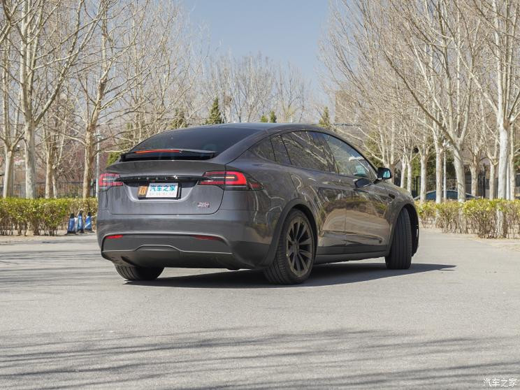 特斯拉（進(jìn)口） Model X 2023款 三電機(jī)全輪驅(qū)動(dòng) Plaid版