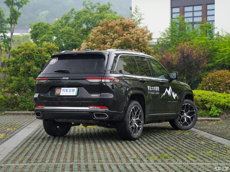 Jeep(進(jìn)口) 大切諾基新能源(進(jìn)口) 2023款 2.0T 4xe 巔峰版