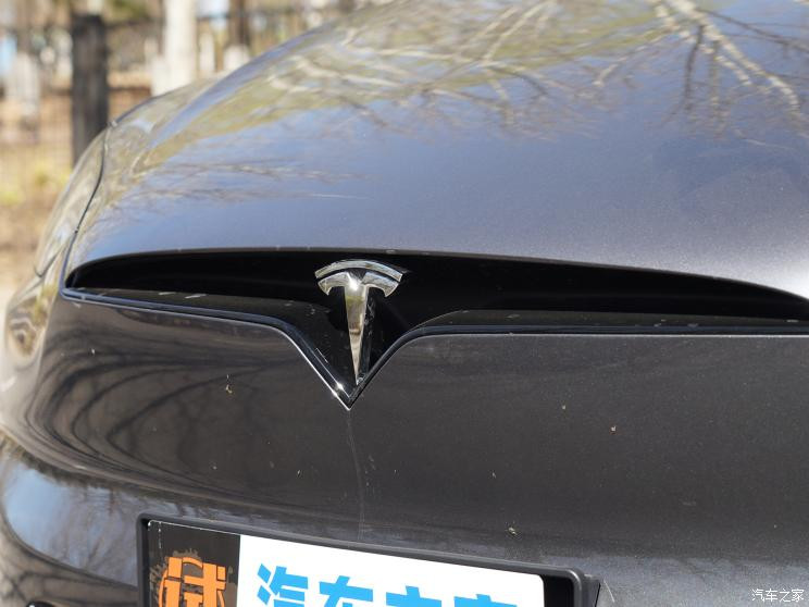 特斯拉（進(jìn)口） Model X 2023款 三電機(jī)全輪驅(qū)動(dòng) Plaid版