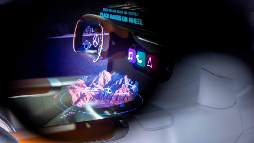 10.在為Vision One-Eleven概念車專屬打造的原型座艙中，倘若駕駛者戴上Magic Leap 2增強(qiáng)現(xiàn)實(shí)（AR）眼鏡，還可以體驗(yàn)到絕無僅有的未來智能座艙體驗(yàn)_副本.jpg