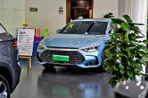 配置增加还有DM-p战神版，静态实拍比亚迪汉DM-i冠军版丨智驾开箱